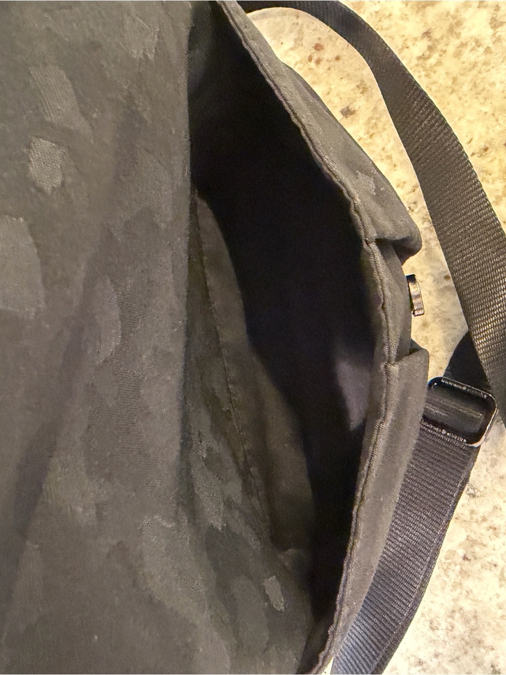 lululemon athletica Black Crossbody Festival Sling Bag with Front Zip Pocket - Picture 5 of 8